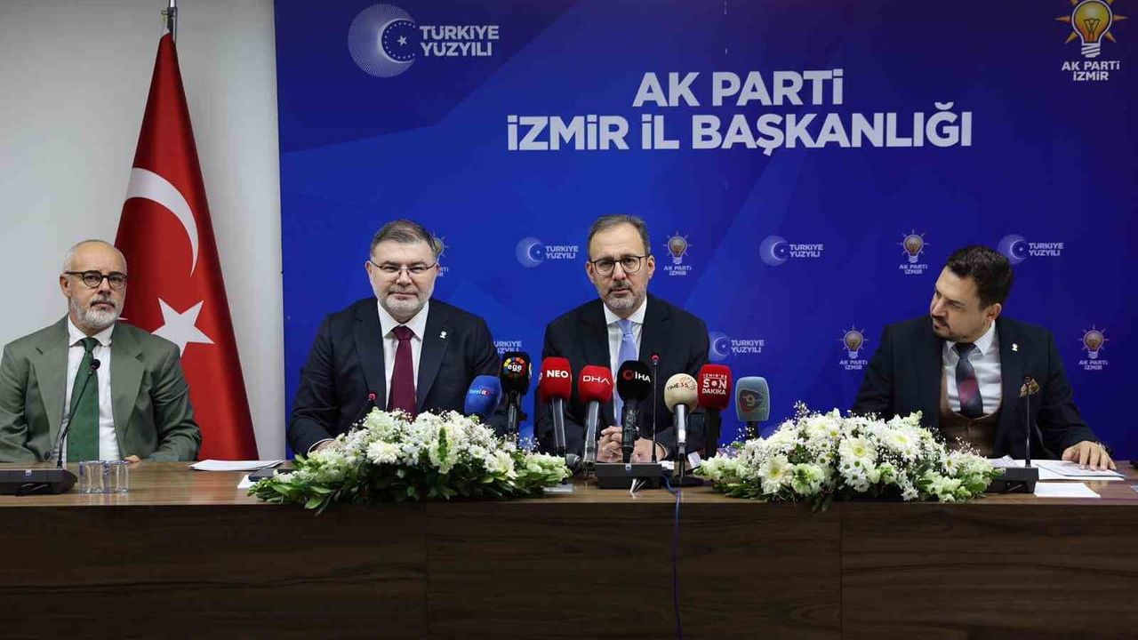AK Parti İzmir 2025 hedeflerini ve kentin sorunlarını değerlendirdi
