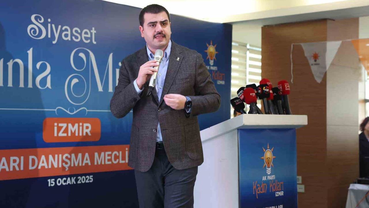 AK Parti İzmir'de İnan'dan yerel yönetime ağır eleştiri: '25 sene boyunca yan gelip yattılar'