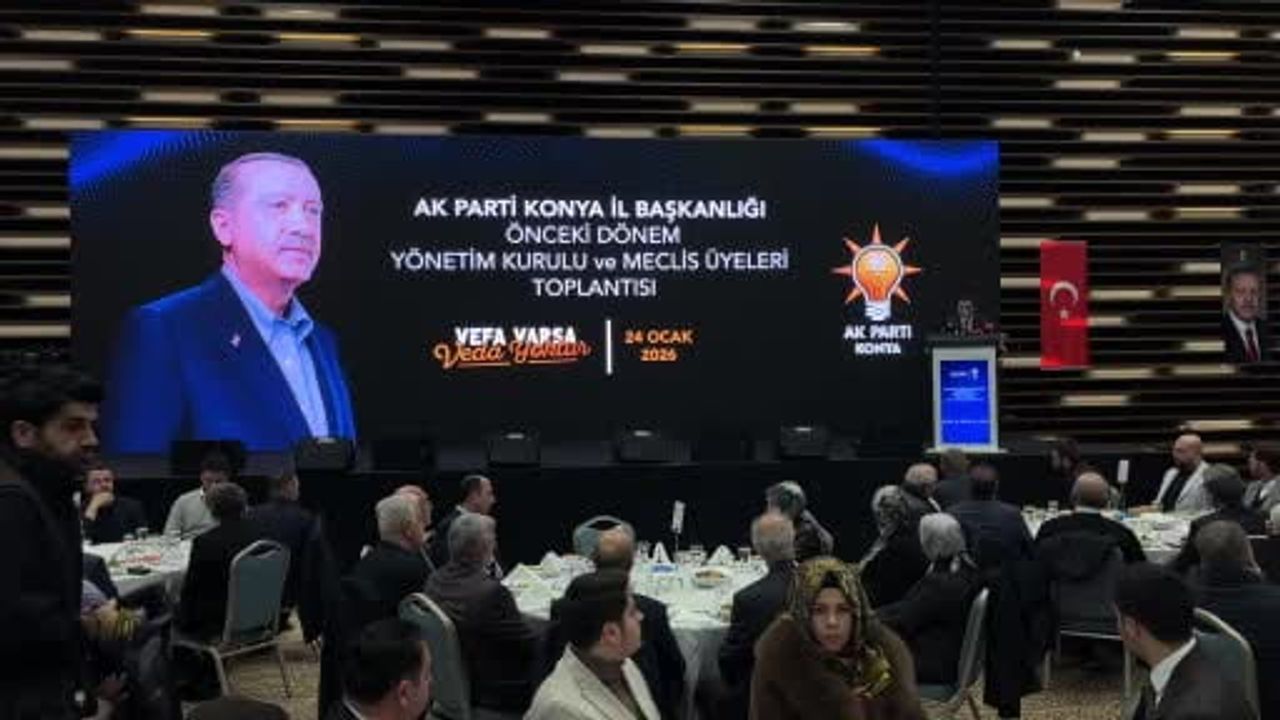 AK Parti Konya Teşkilatları Vefa Buluşması Selçuklu Kongre Merkezi'nde düzenlendi