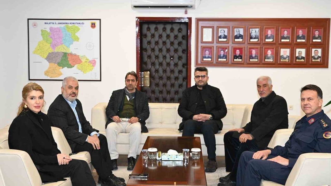 AK Parti Milletvekili İnanç Siraç Kara Ölmeztoprak Malatya'da emniyet ve jandarma birimlerini ziyaret etti