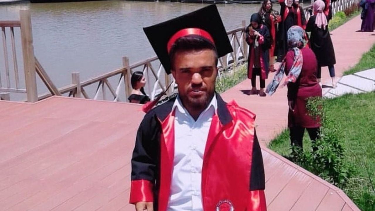 Akondroplaziye rağmen hedefi şaşırmıyor: Sedat Uçak, Şanlıurfa'da futbol yeteneğiyle öne çıkıyor