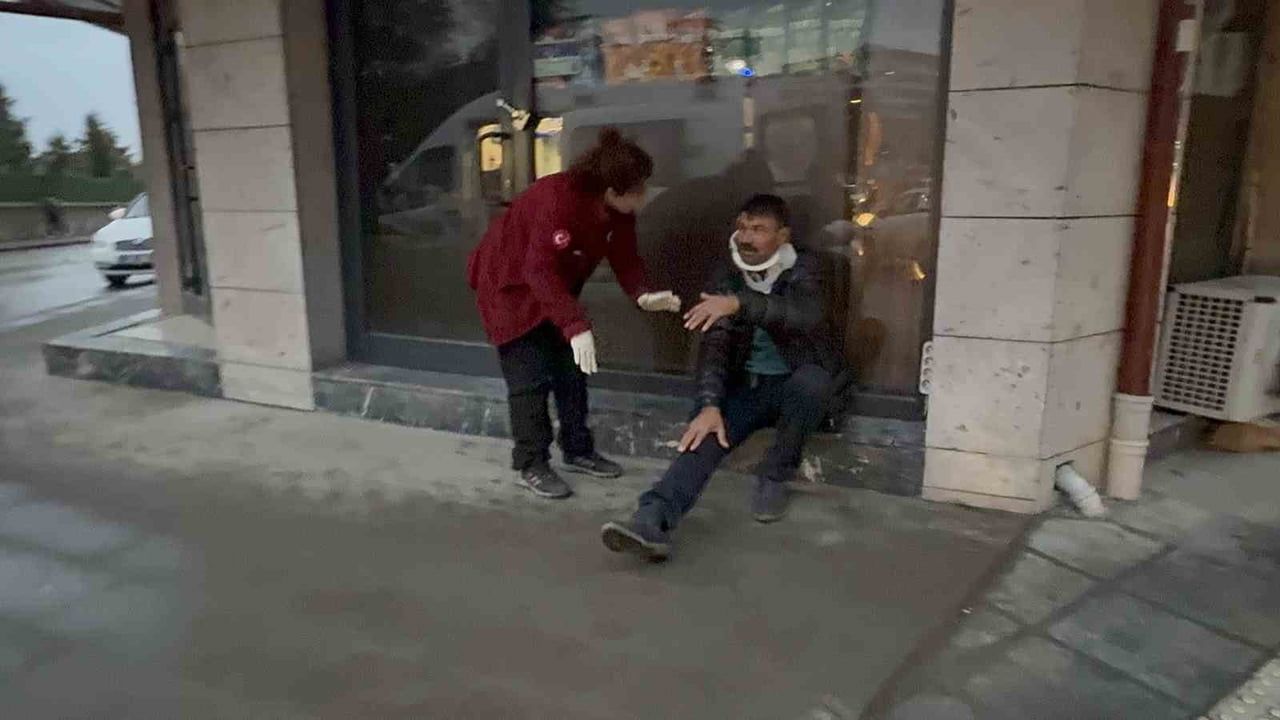 Aksaray'da çarpıp kaçan sürücü: Elektrikli bisiklet sürücüsü yaralandı