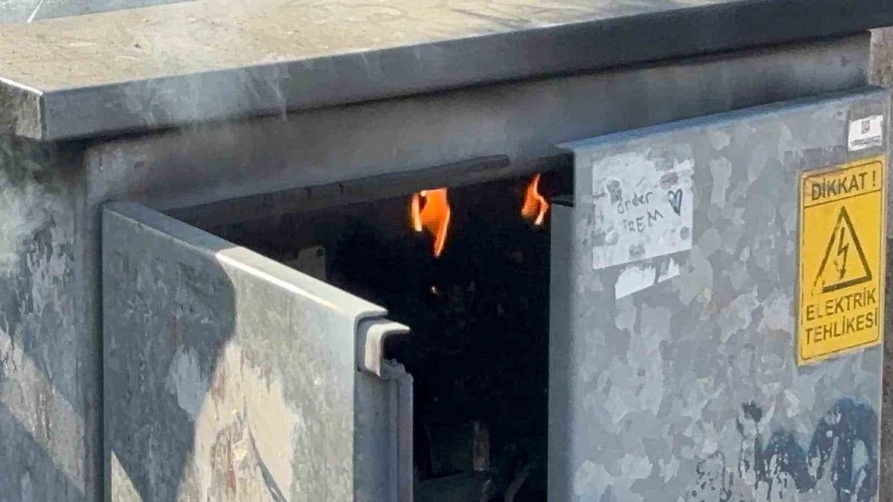 Aksaray'da elektrik panosunda şase nedeniyle çıkan yangın; ekipler kısa sürede müdahale etti