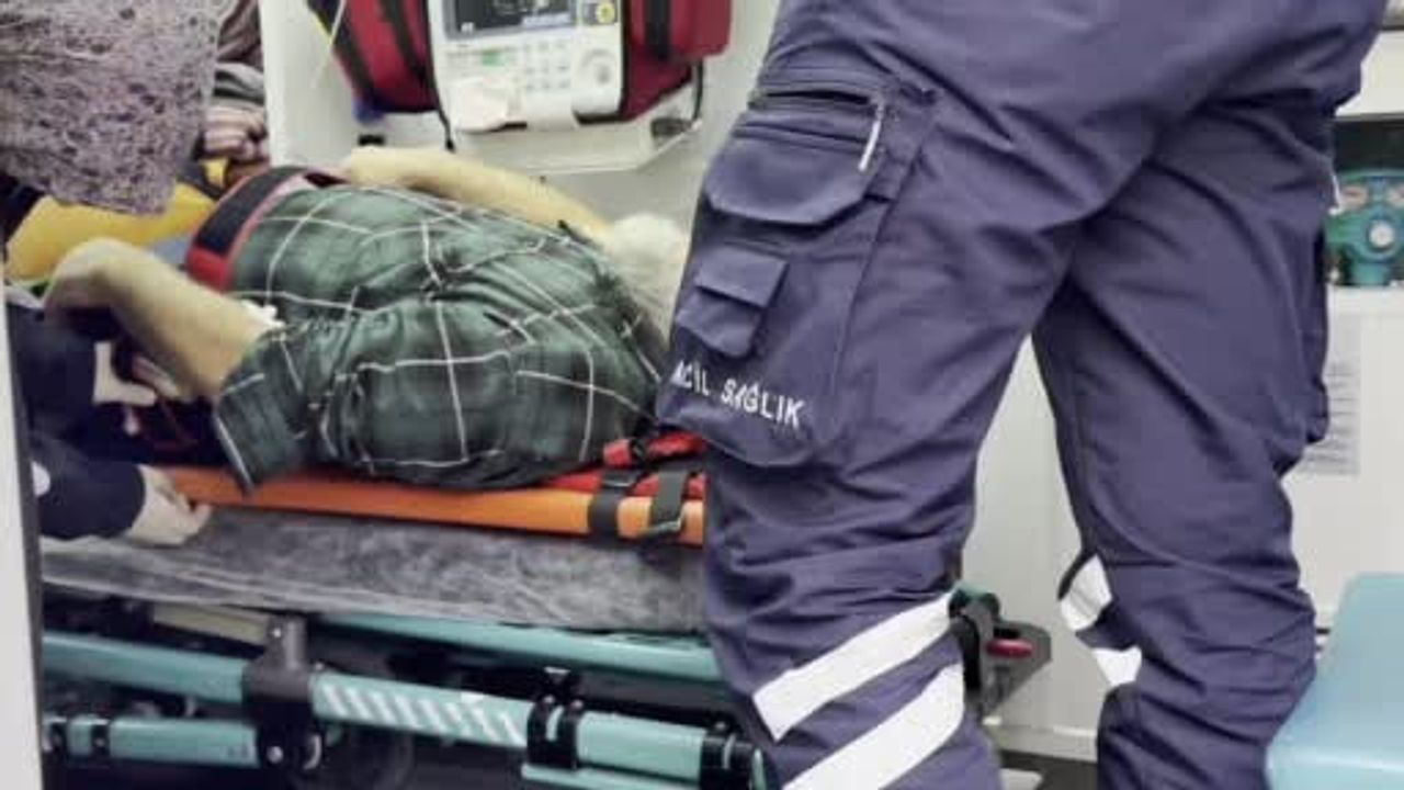 Aksaray'da kamyonet bisiklete çarptı — 63 yaşındaki sürücü yaralandı