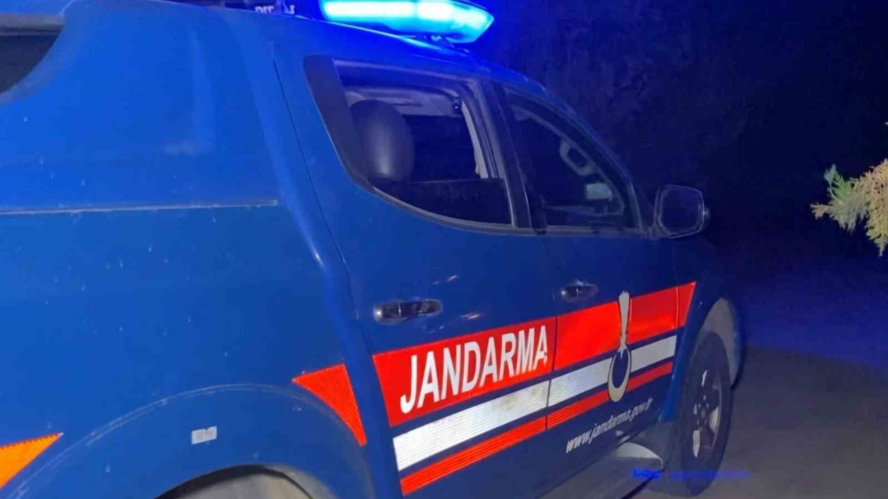 Aksaray'da restorandan uçan çatı bir kadının ölümüne neden oldu