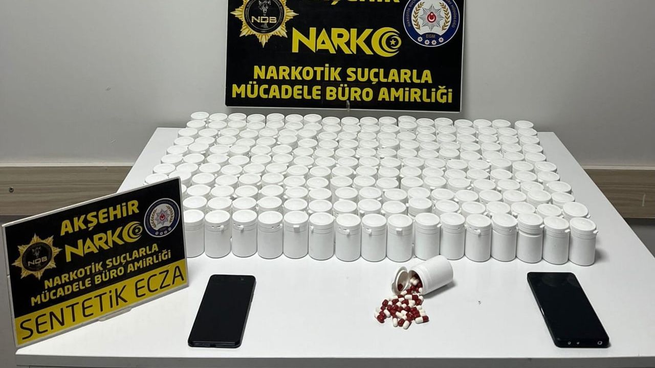 Akşehir'de 10 bin 550 uyuşturucu hap ele geçirildi; iki kişi tutuklandı