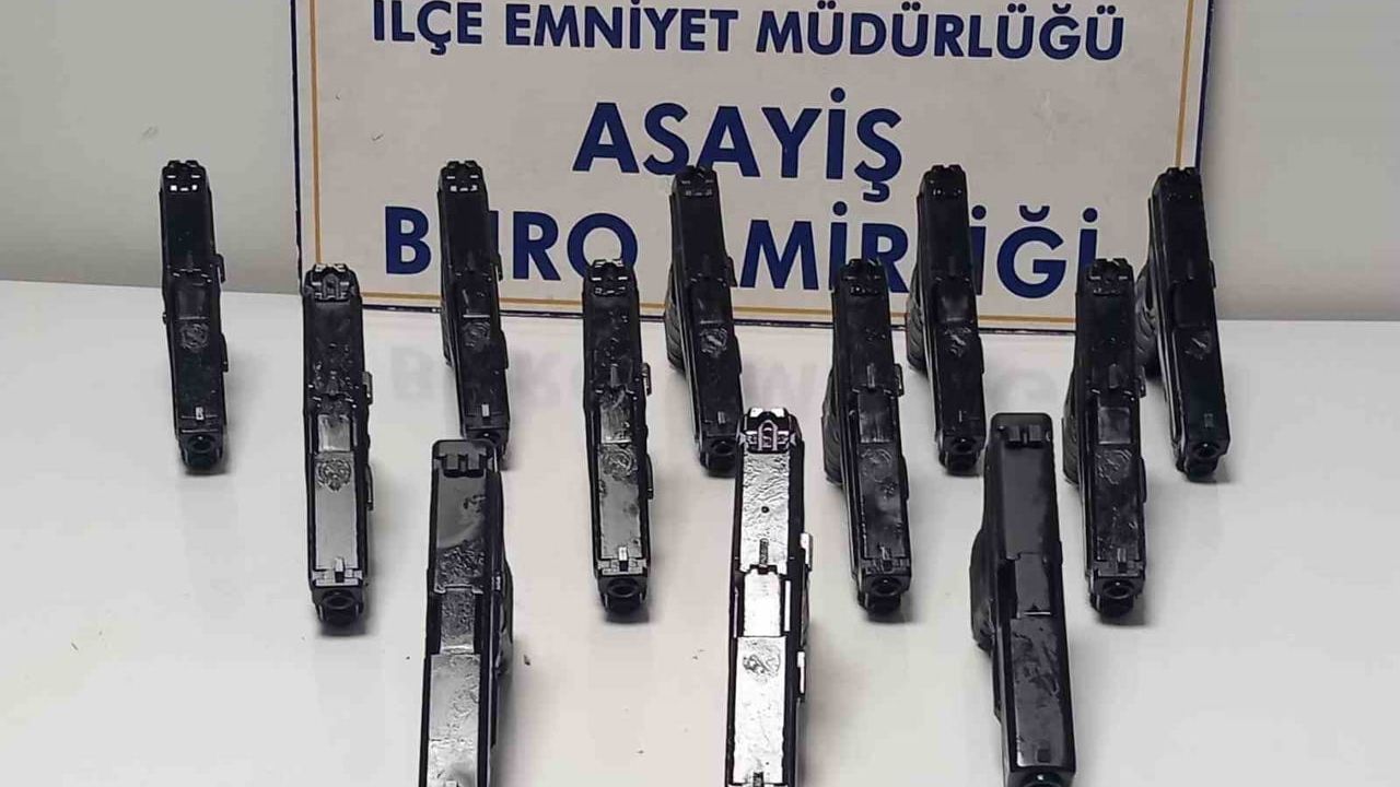 Akşehir'de silah kaçakçılığı operasyonu: 17 tabanca ele geçirildi, 6 tutuklama