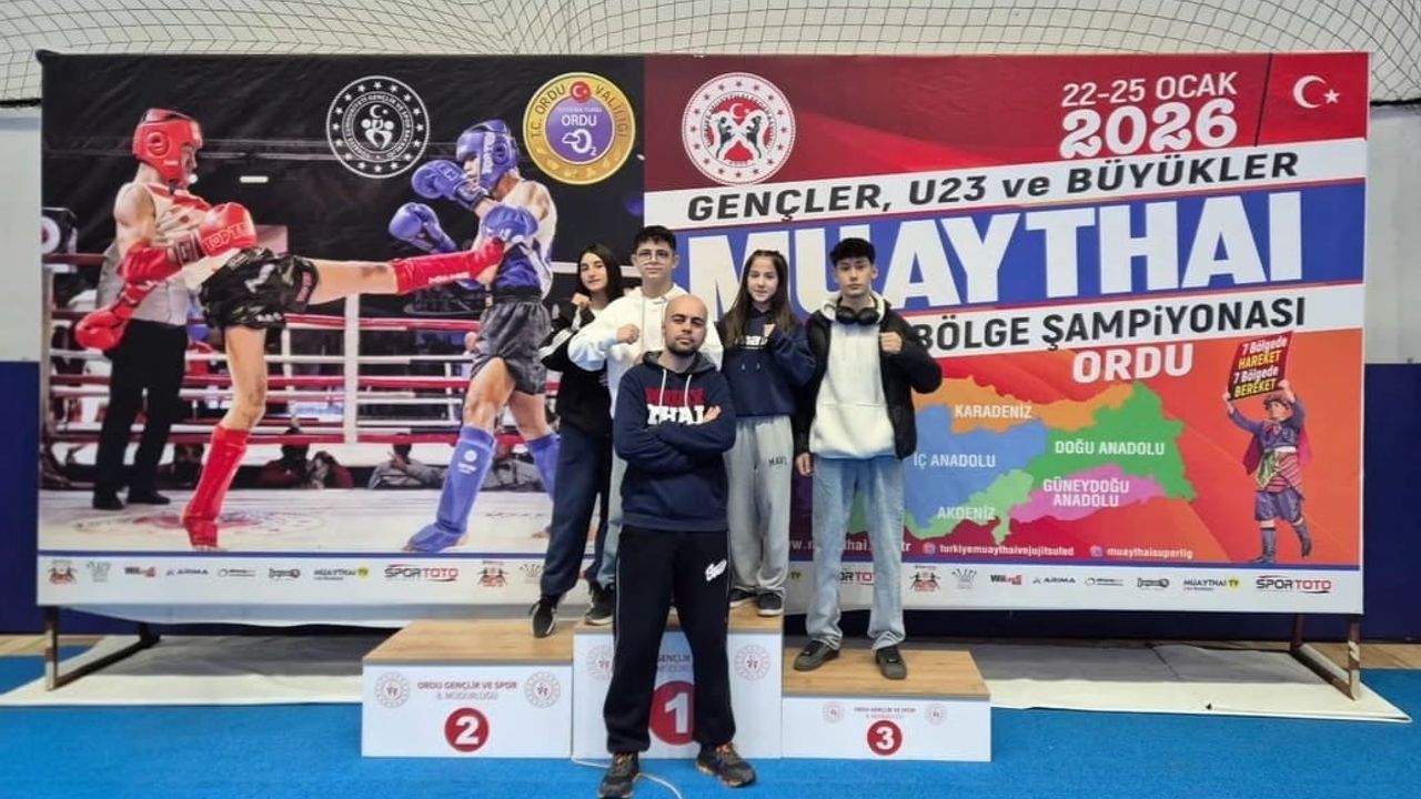 Alaca Belediyespor, Ordu'daki Muay Thai Bölge Şampiyonası'ndan 3 madalyayla döndü