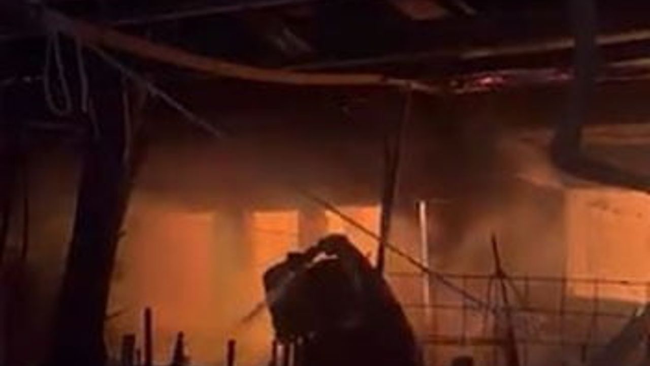 Alanya'da sobadan çıktığı değerlendirilen yangında 1 kişi yaşamını yitirdi