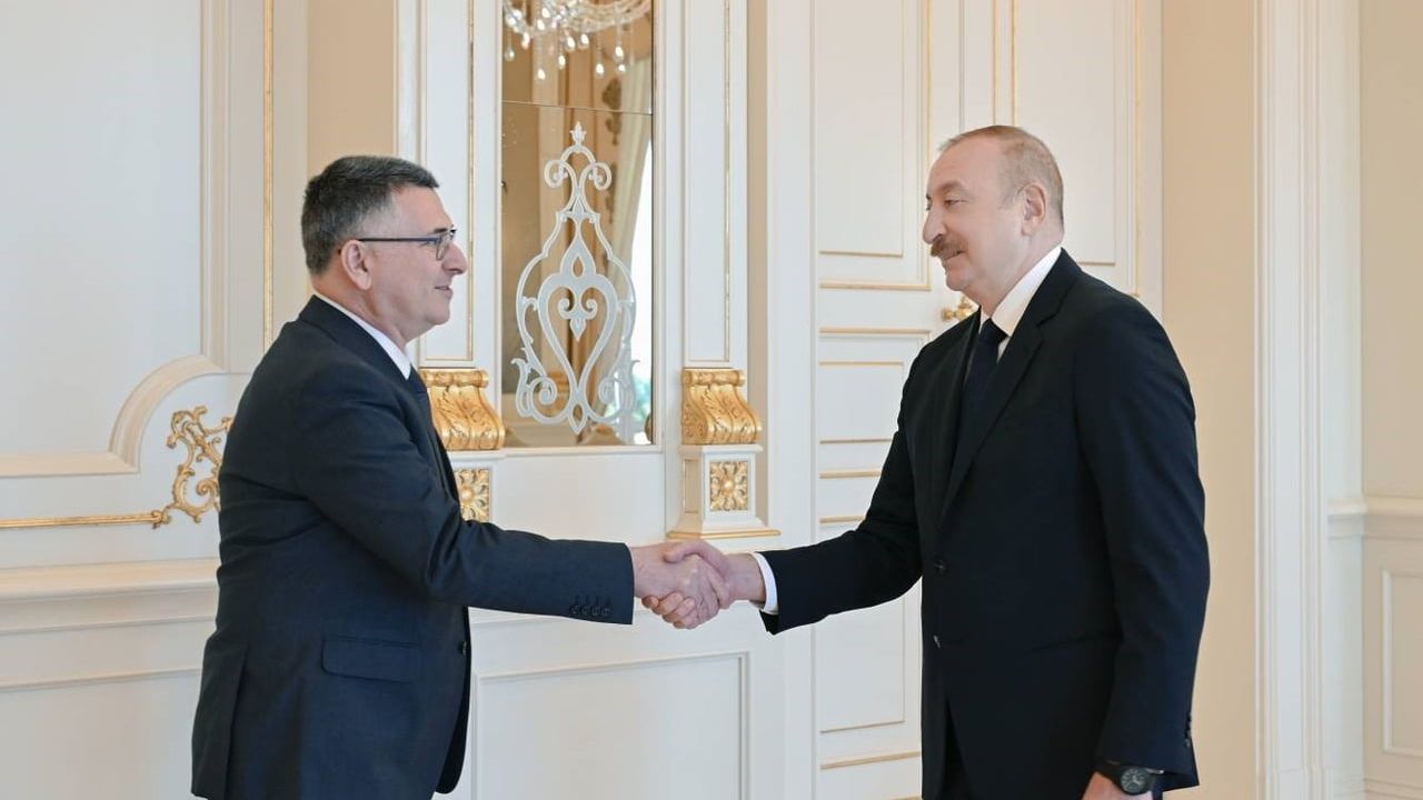 Aliyev, İsrail Dışişleri Bakanı Gideon Saar’ı Bakü'de Kabul Etti