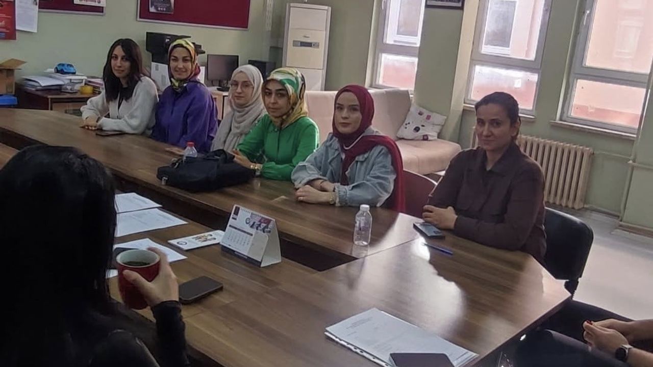 Altıntaş İlçe Milli Eğitim Müdürü Tuba Sinan: Meslek liseleri nitelikli iş gücünde kilit rol oynuyor