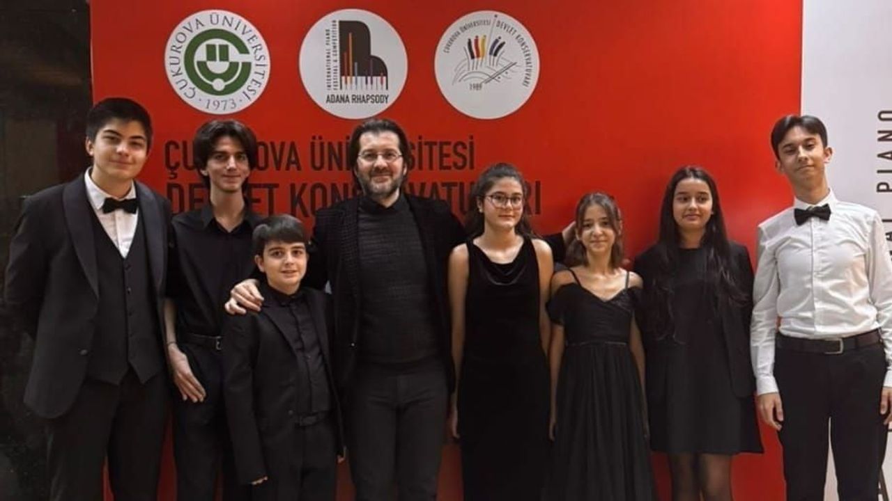 Anadolu Üniversitesi öğrencileri Adana Rhapsody Piyano Yarışması'nda 1. ve 2. oldu