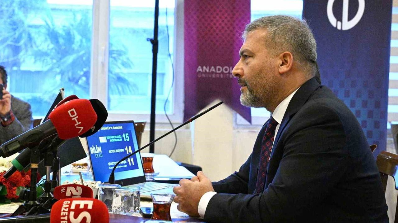 Anadolu Üniversitesi Rektörü Prof. Dr. Yusuf Adıgüzel, 10 Ocak Çalışan Gazeteciler Günü'nde Sarıyer'de Basınla Buluştu