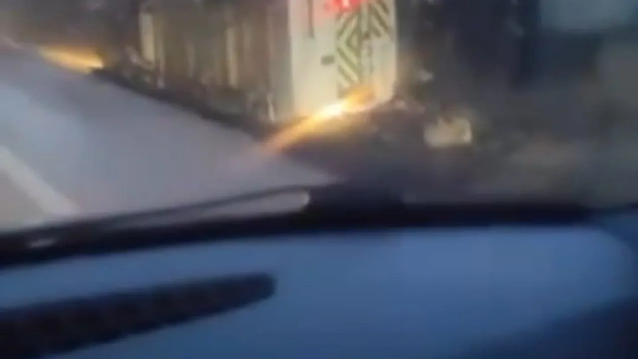 Ankara Akyurt'ta servis aracı yan yattı: 7 kişi hafif yaralandı