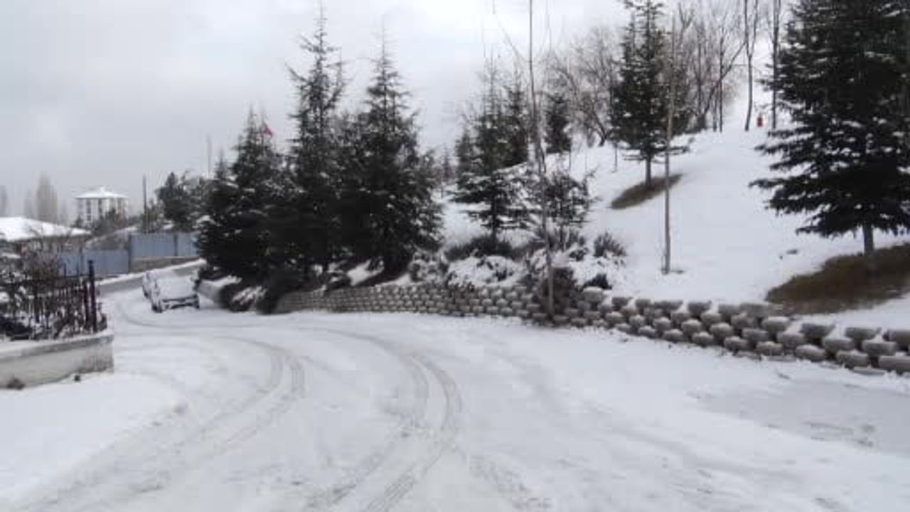 Ankara'da Sabah Kar: Dikmen ve Eymir'de Gizli Buzlanma