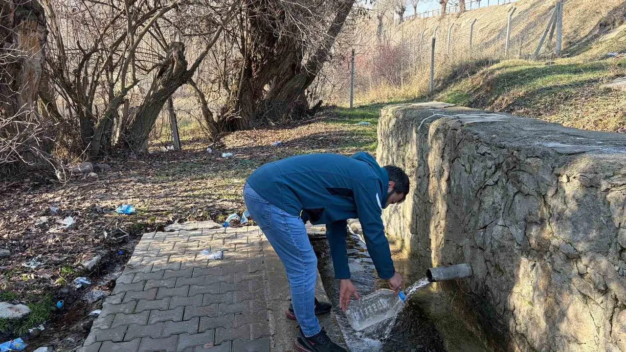 Ankara Elmadağ'da su kesintileri sürüyor: Gelen su çamur renginde, sağlık endişesi artıyor