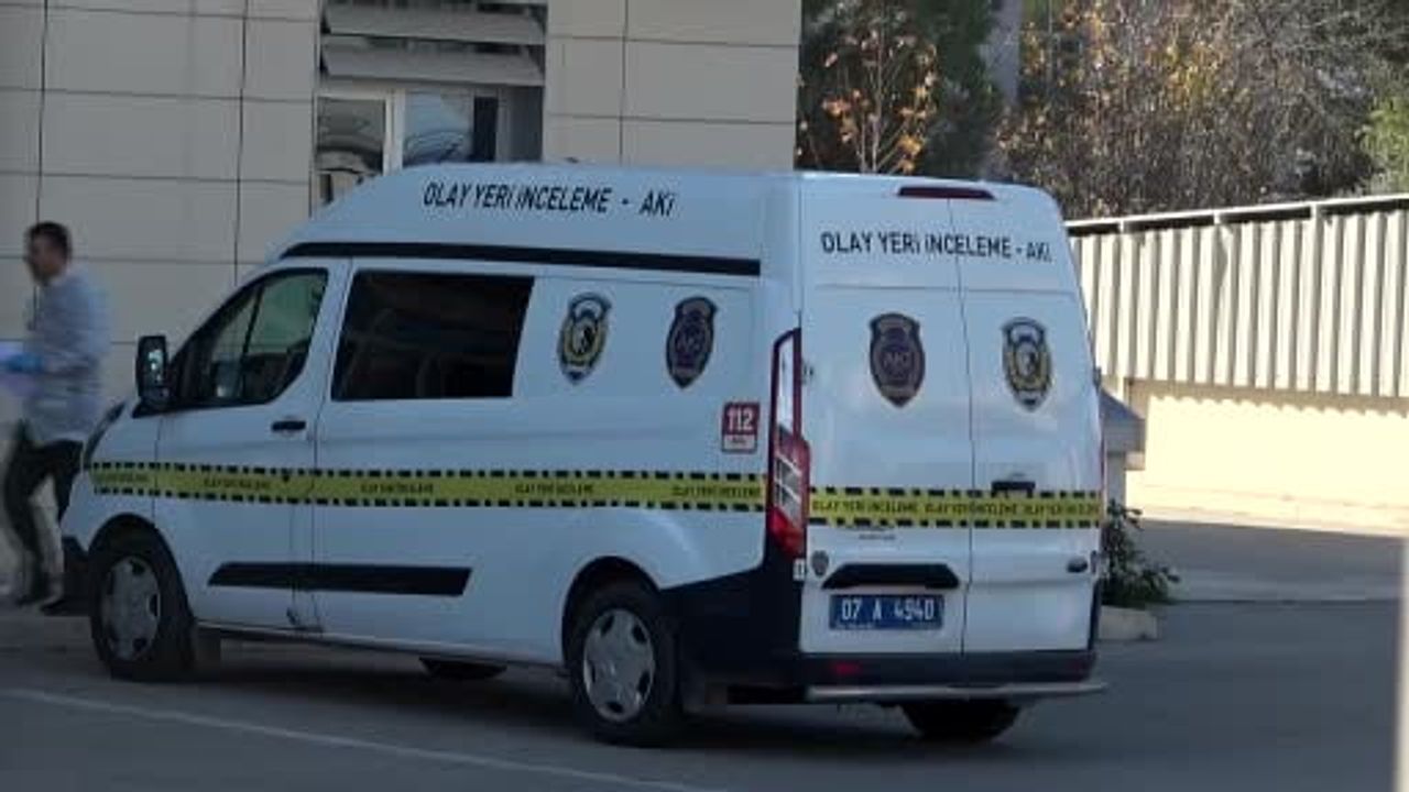 Antalya'da 3 aylık evli kadın başından vurularak öldü; eşi tutuklandı