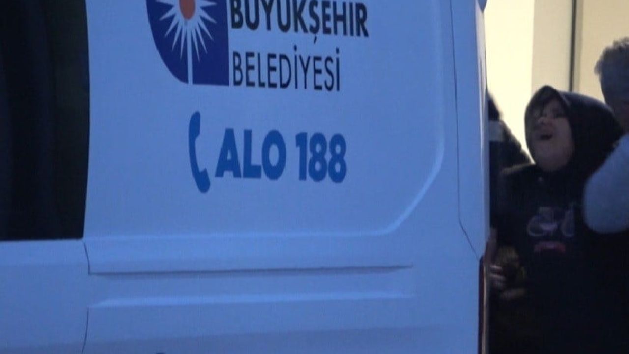 Antalya'da karne günü motosiklet kazası: 16 yaşındaki öğrenci hayatını kaybetti, arkadaşı ağır yaralı