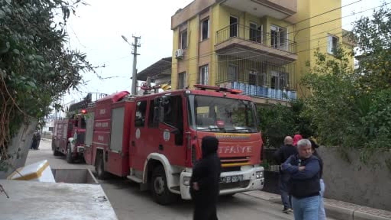 Antalya Kepez'de Daire Yangını: Tıkalı Baca İddiasıyla Bir Oda Kullanılamaz Hale Geldi