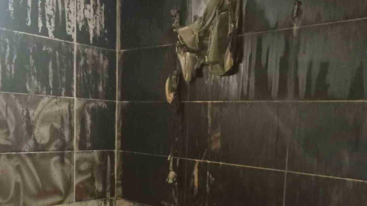 Araban'ın Elif Mahallesi'nde ev yangını: Eşyalar tamamen kullanılamaz hale geldi