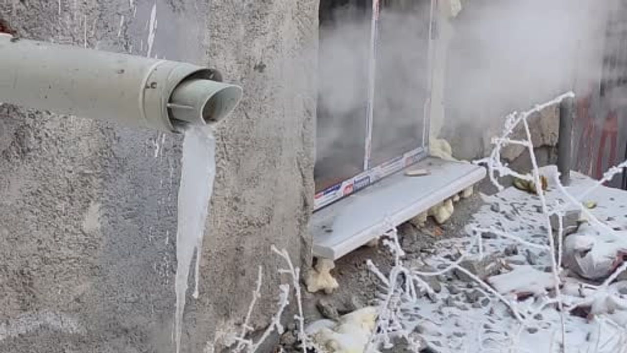 Ardahan ve Göle'de Sibirya soğukları: araçlar çalışmadı, günlük yaşam etkilendi