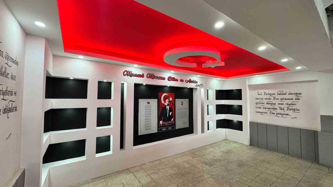 Arif Molu Mesleki ve Teknik Anadolu Lisesi'nin sınıf ve salonlarının boyaları yenilendi