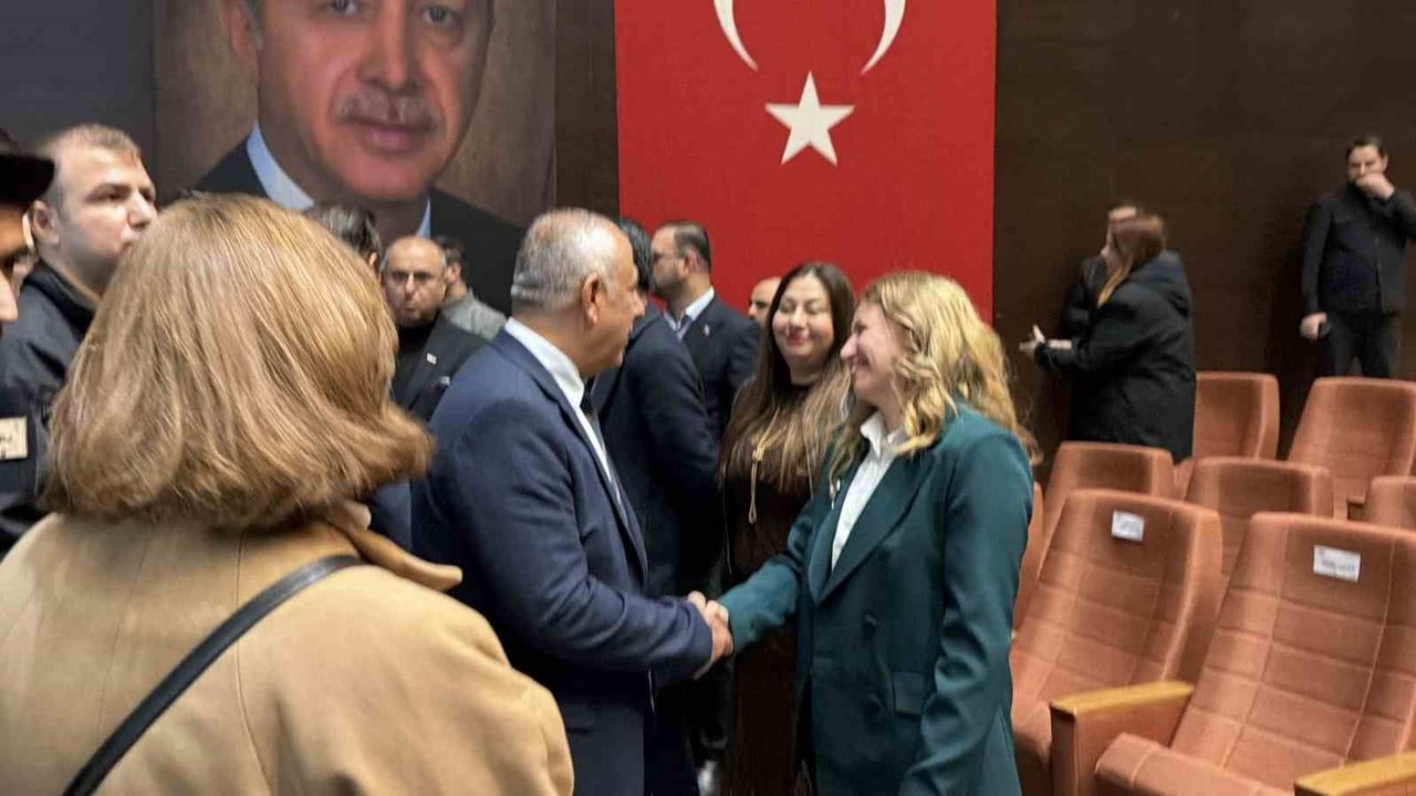 Arnavutköy Belediyesi SEKAP’ı tanıttı: Sürdürülebilir enerji ve iklim hedefleri paylaşıldı