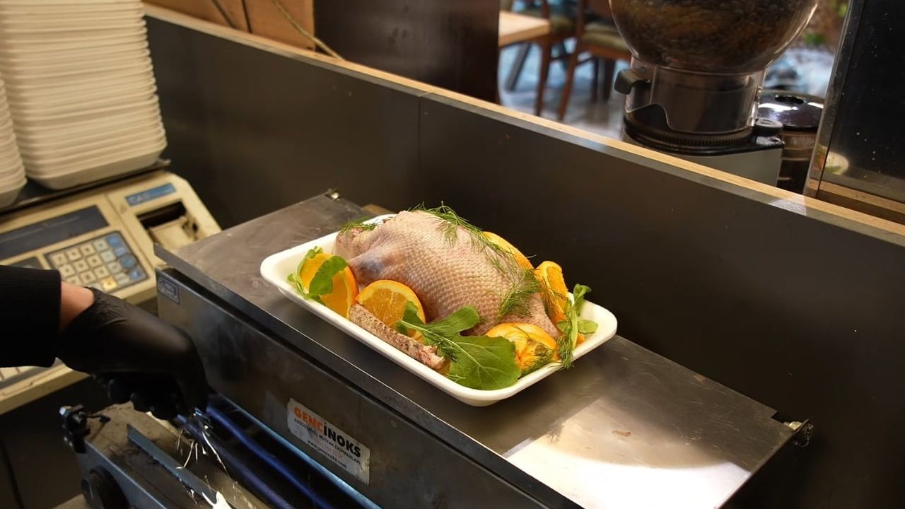 Arnavutköy’de 3 aylık hamile kadının ördek eti talebi Başkan Candaroğlu’nun talimatıyla karşılandı