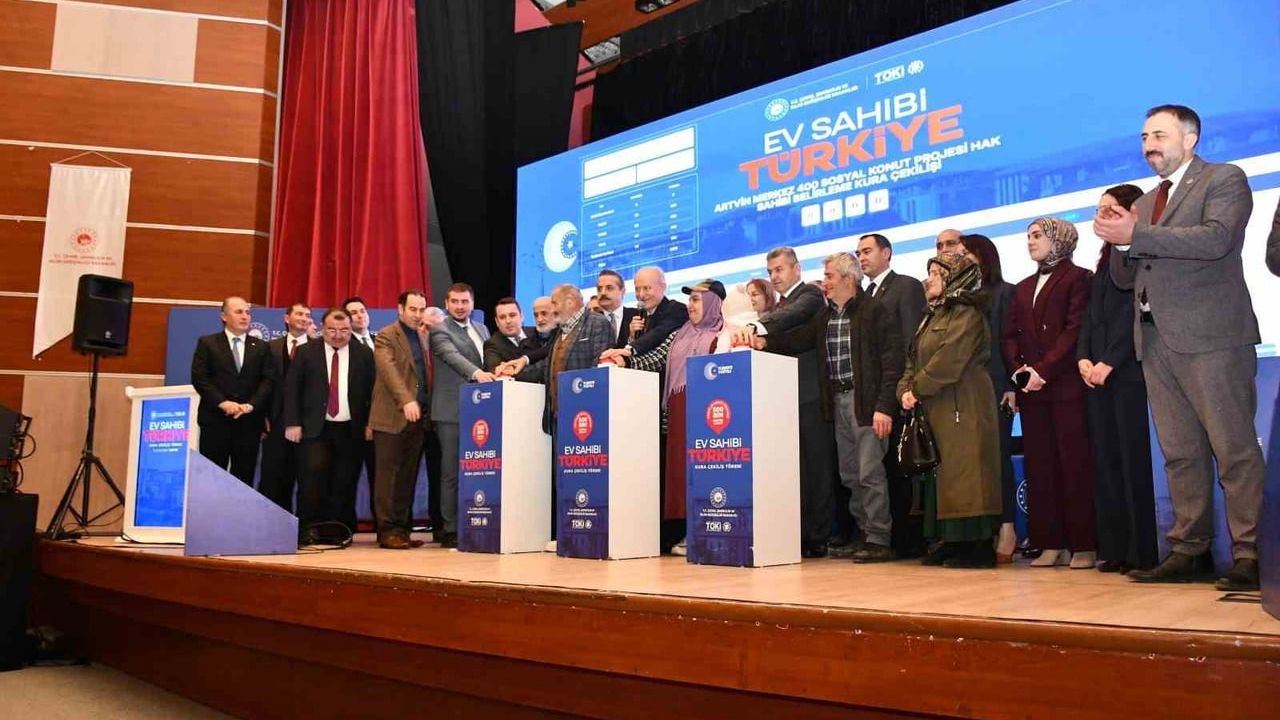 Artvin'de TOKİ 500 Bin Sosyal Konut Projesi Kapsamında 1.020 Konutun Hak Sahipleri Belirlendi