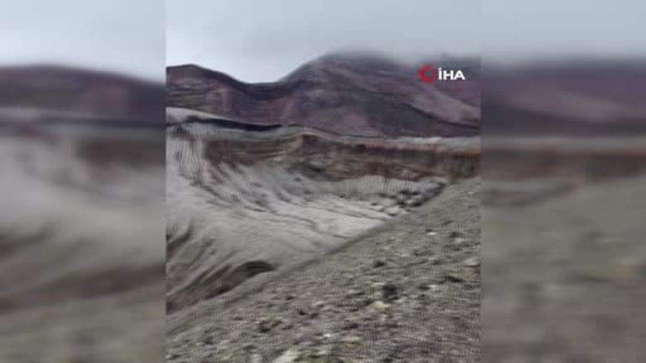 Aso Dağı'nda radardan kaybolan gezi helikopterinin enkazı bulundu, 3 kişi için arama sürüyor