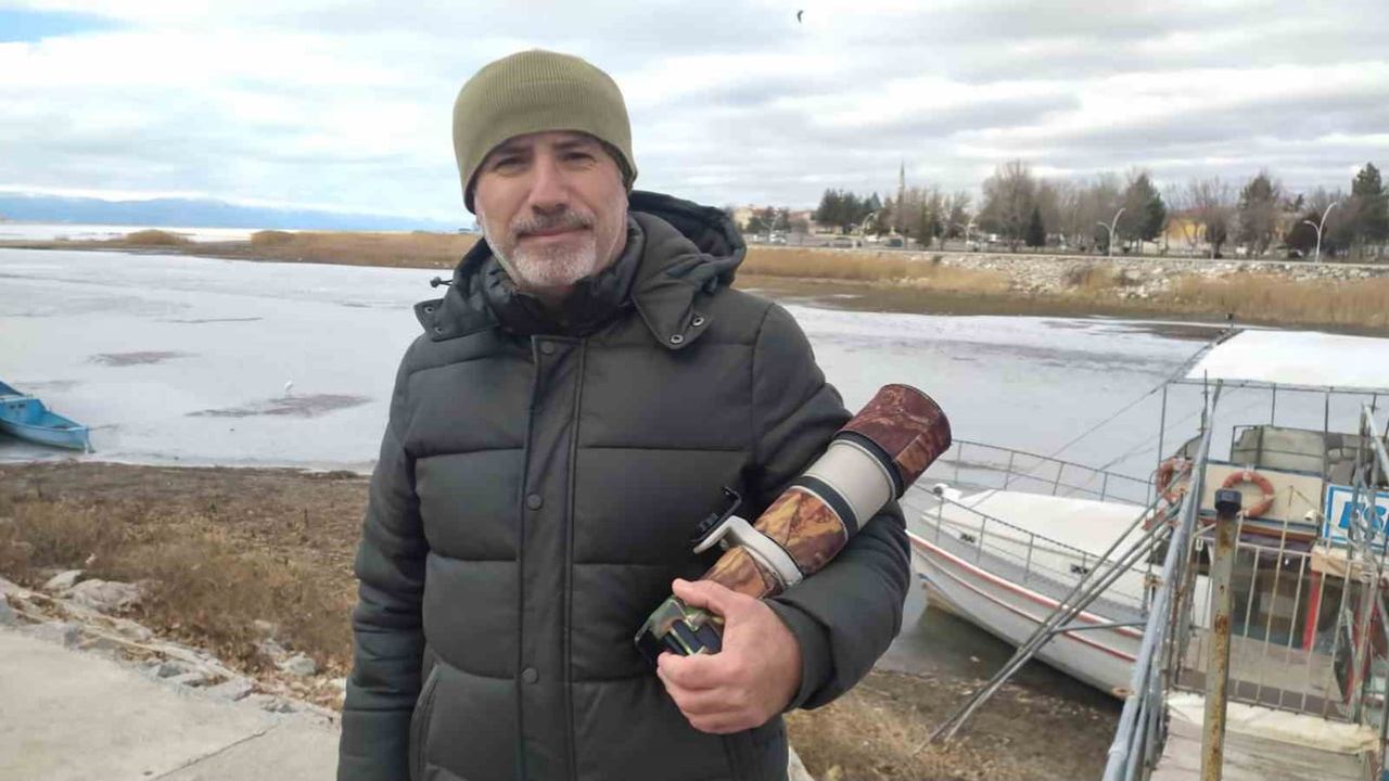 Astsubaylıktan kuş fotoğrafçılığına: Kemal Gültekin ve Beyşehir Gölü'nün kuş zenginliği
