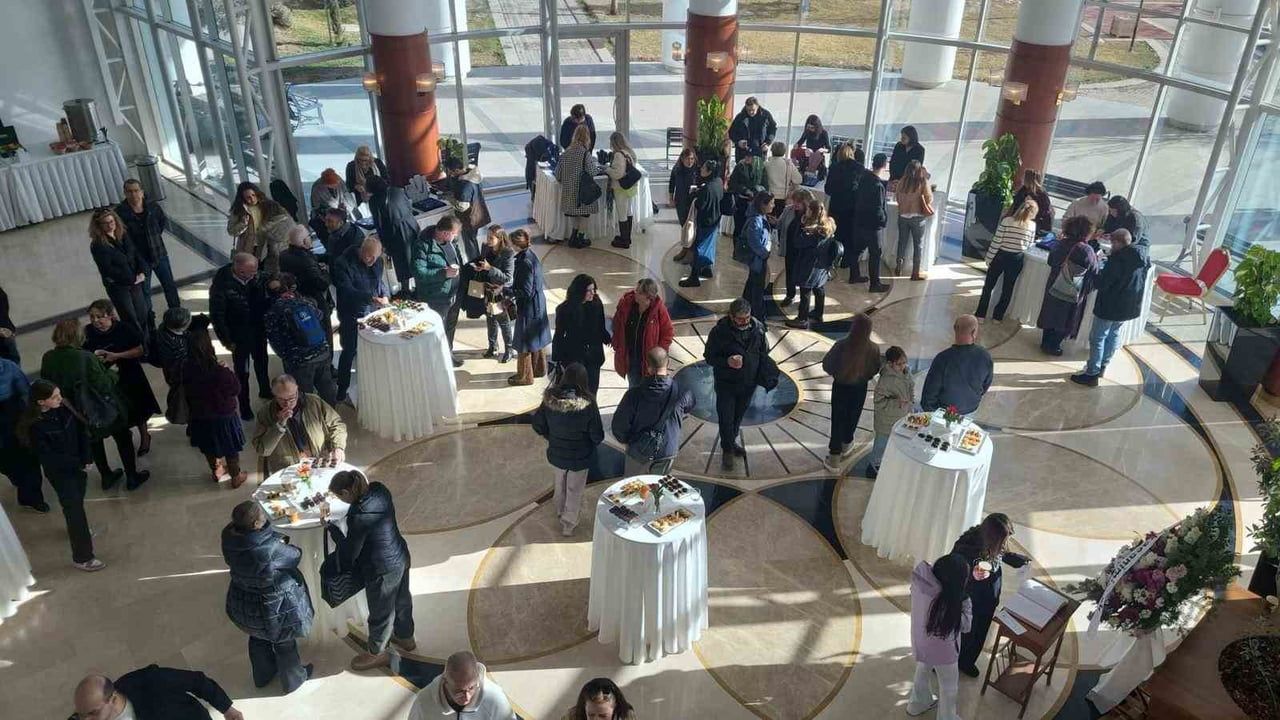 Atılım Üniversitesi’nde Grand Kartal Otel yangınında hayatını kaybeden Tüzgiray çifti anıldı