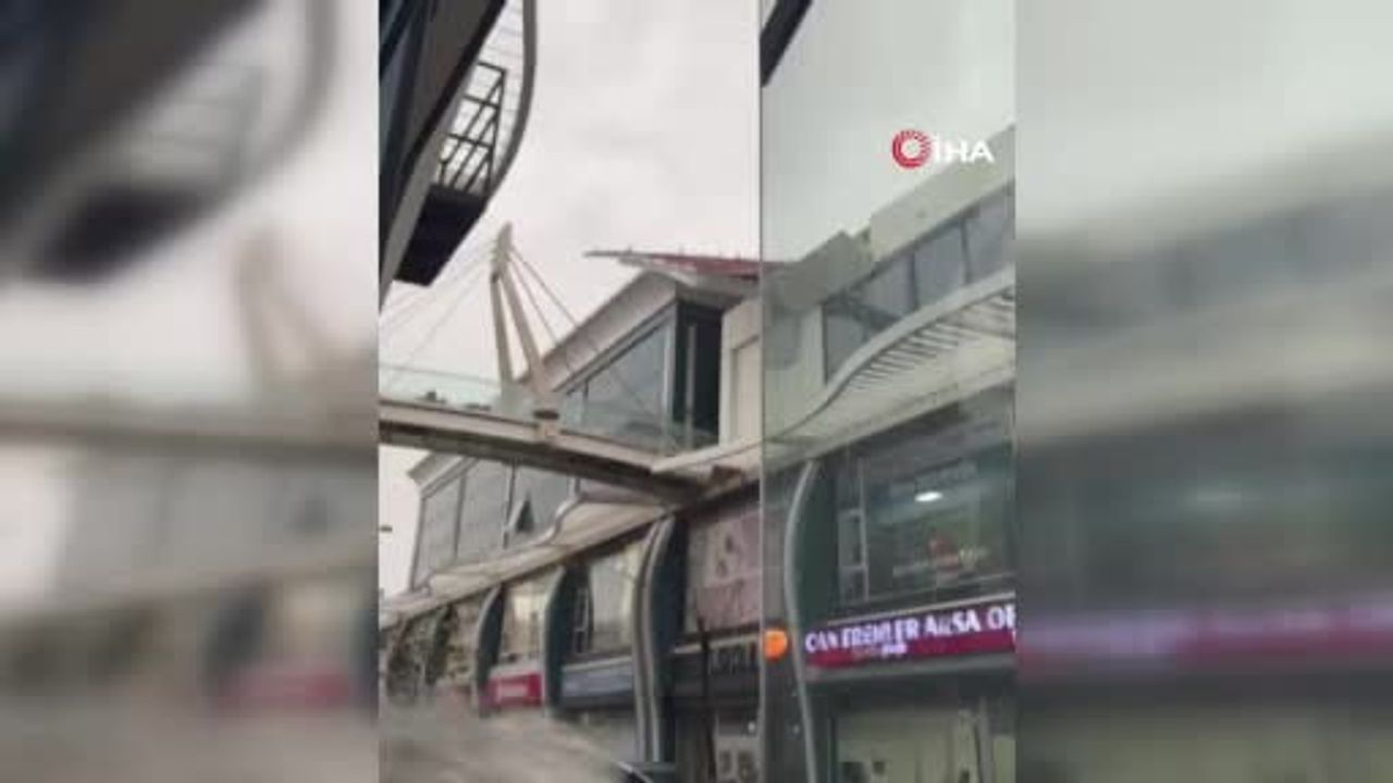 Avcılar'da şiddetli rüzgar iş merkezi çatısından parçaların uçmasına yol açtı