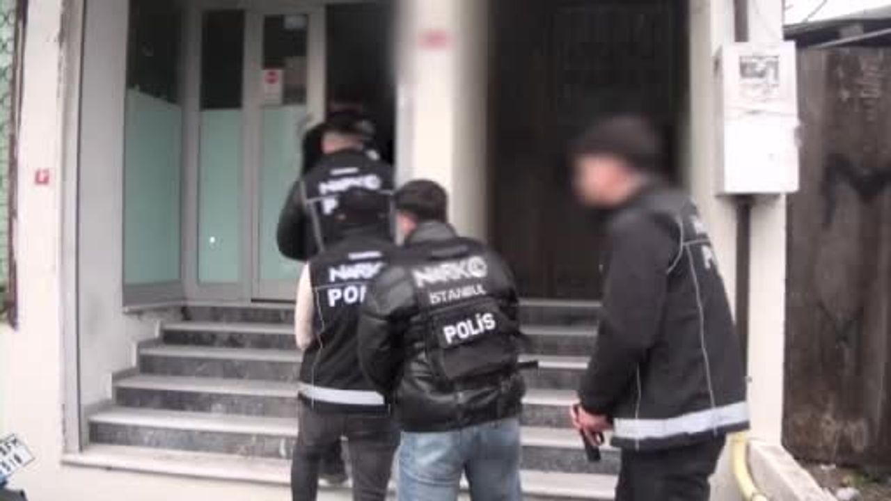 Avcılar'da uyuşturucu hap imalathanesine baskın: 6 kişi gözaltında