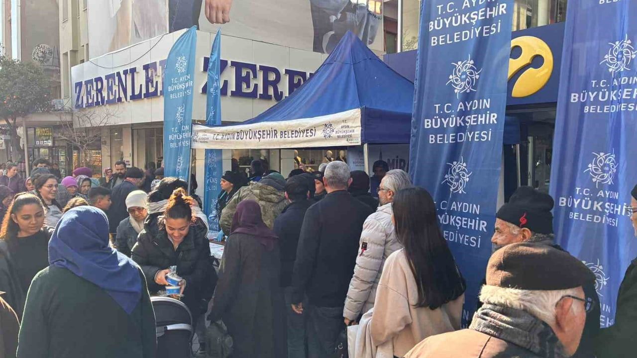 Aydın Büyükşehir’den Miraç Kandili’nde helva hayrı: 18 noktada binlerce kişiye ulaşıldı