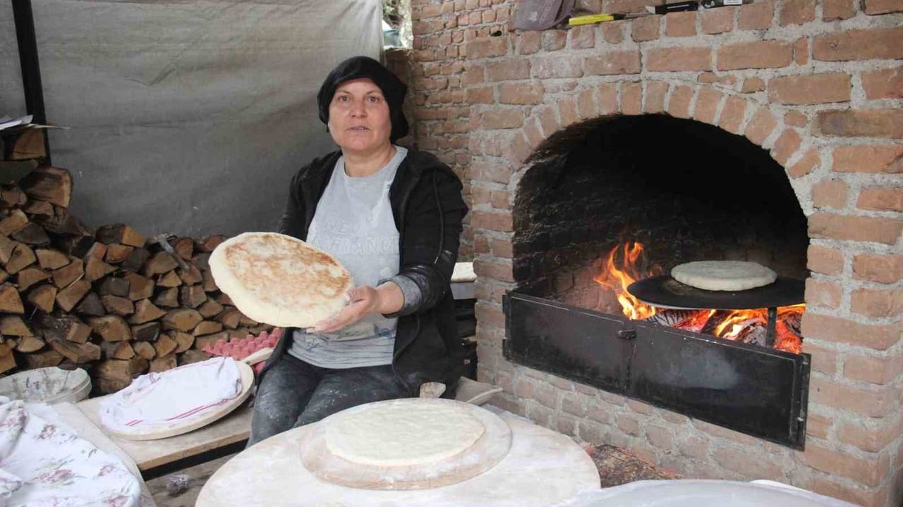 Aydın'da geleneksel ev ekmeğiyle öne çıkan Nurgüzel Yılmaz