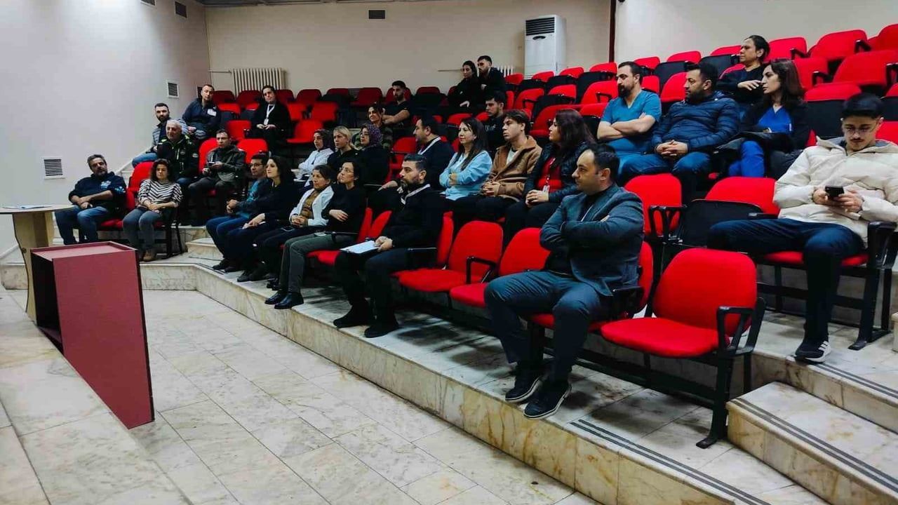 Aydın Devlet Hastanesi'nde çalışan memnuniyeti ve hasta güvenliği toplantısı