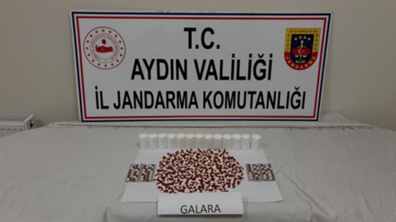 Aydın Koçarlı'da yol kontrolünde bin 53 adet sentetik ecza ele geçirildi