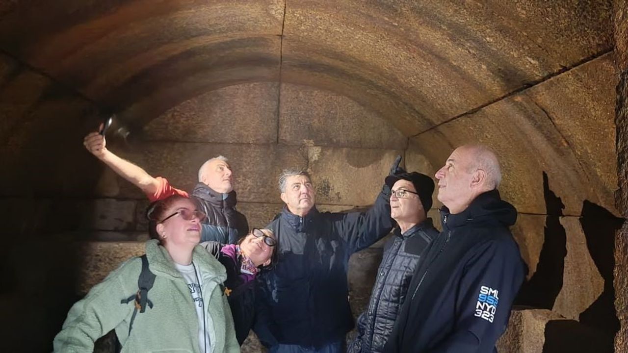 Aydınlı doğaseverler Milas’ta İkiz (Eski) Türbe ve Labranda’yı gezdi