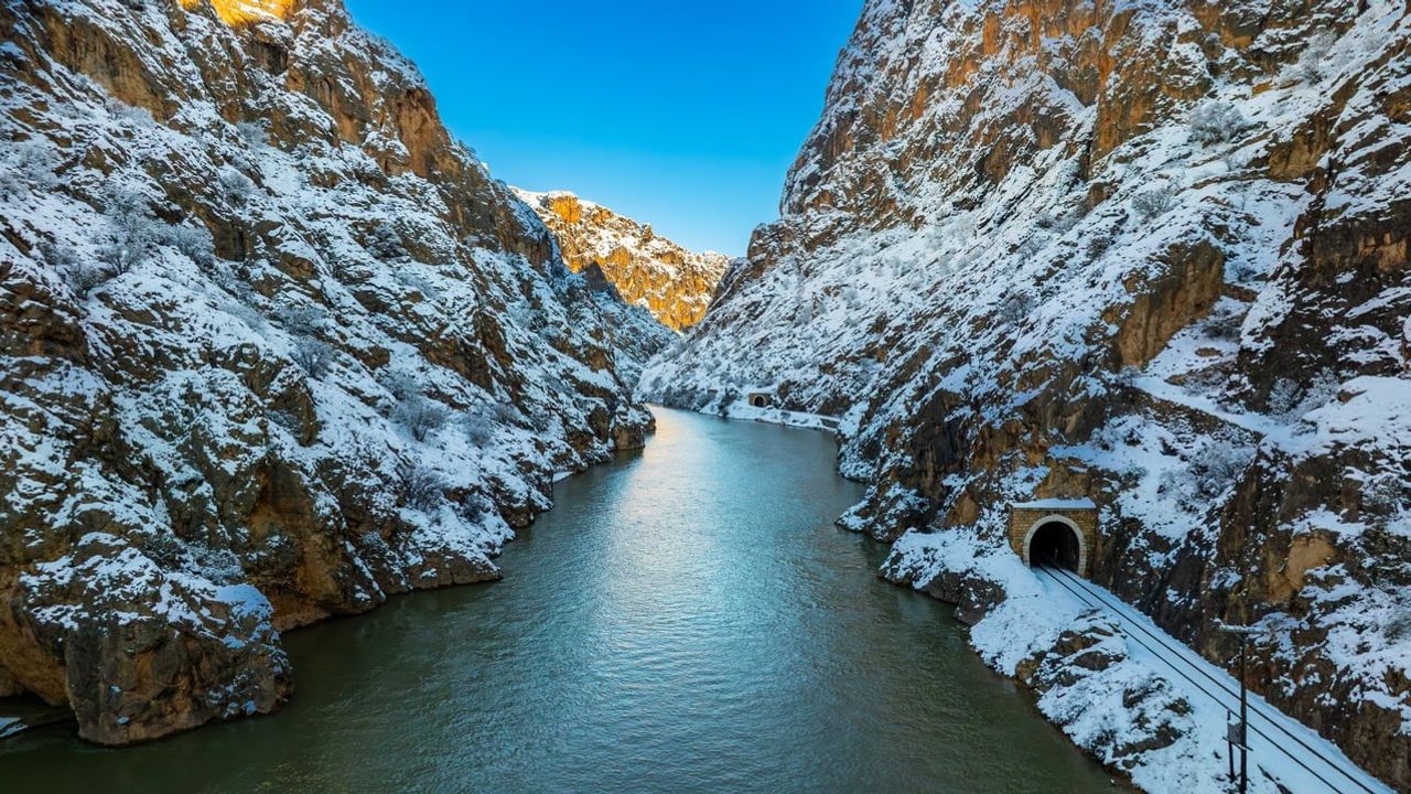 Aydınlık Kanyon: Erzincan İliç'te doğayla iç içe huzur rotası