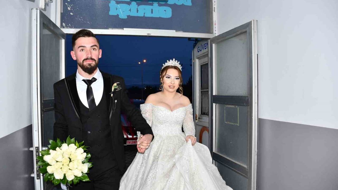 Azerbaycan’dan Samsun’a uzanan mutluluk: Mehmet Yıldız ile Sevinç Çalış Vezirköprü’de evlendi