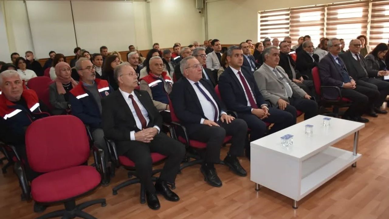 B-Reçete ile zirai ilaçlarda elektronik takip: Aydın’da bilgilendirme toplantısı yapıldı