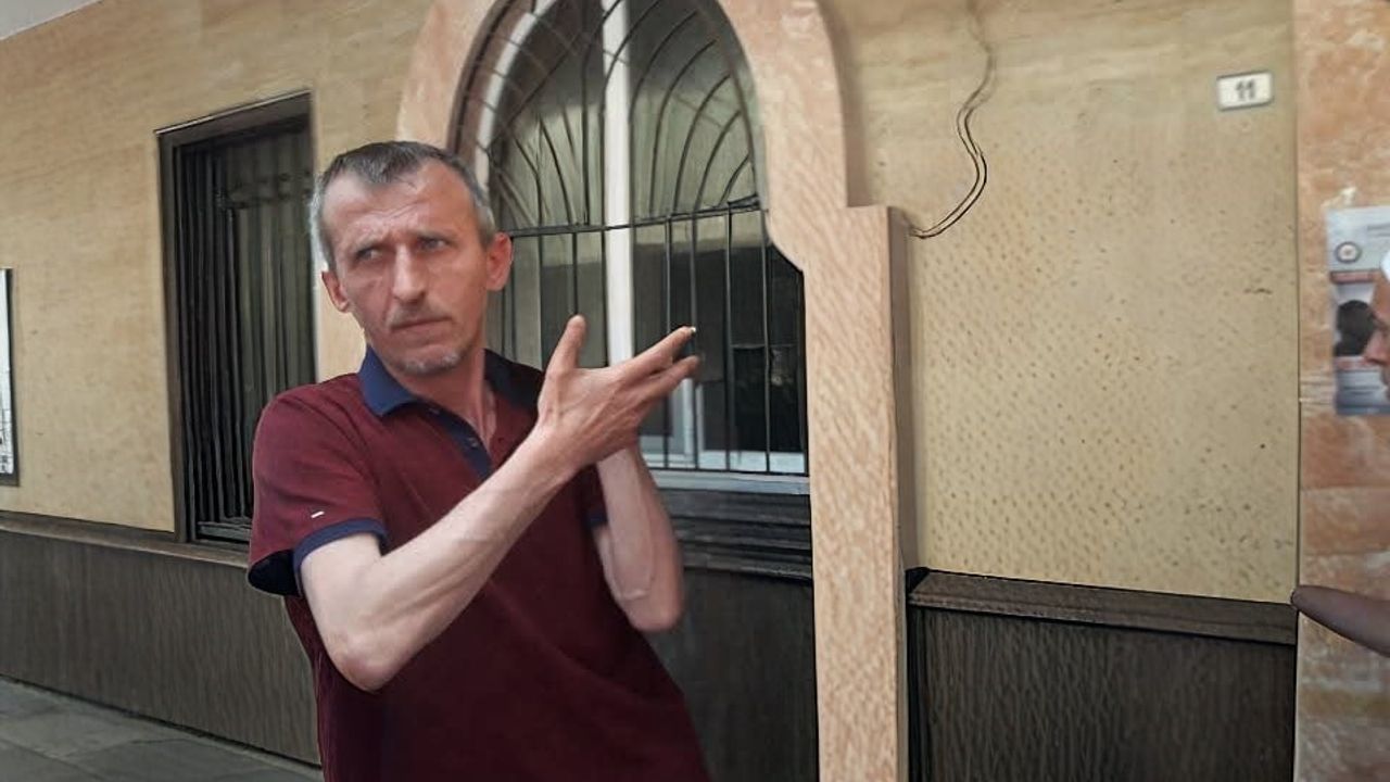 Bafra'da apartman girişinde ölü bulunan 52 yaşındaki Erkan Cömert'in ölümü düşme sonucu gerçekleşti