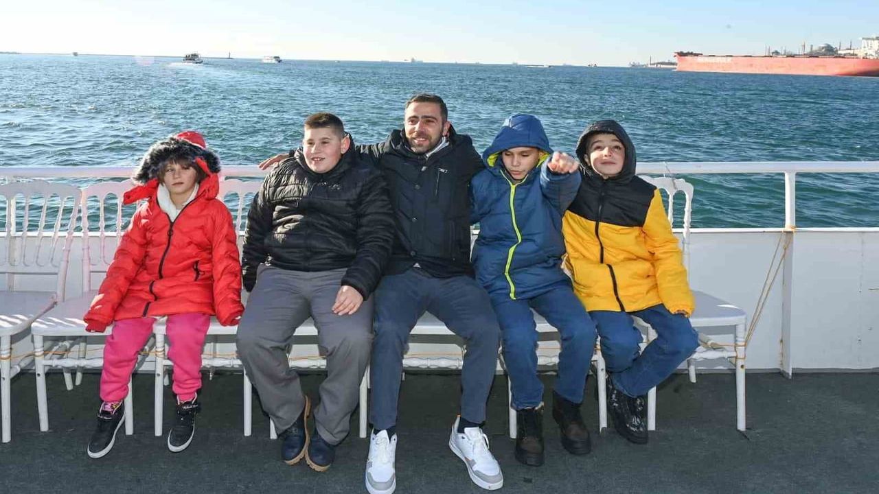 Bakan Ersoy, Koyulhisar'daki kardan Kız Kulesi kahramanlarını İstanbul'da ağırladı