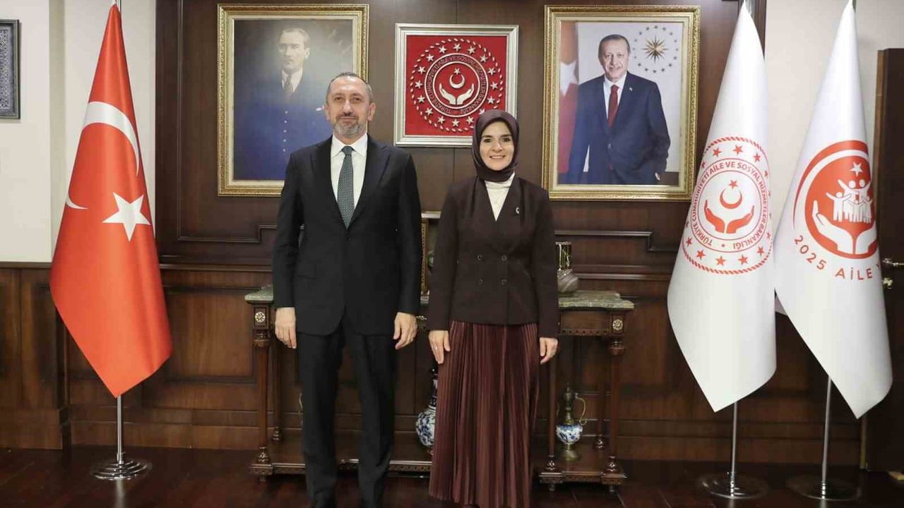 Bakan Göktaş, Cumhurbaşkanlığı Siber Güvenlik Başkanı Ümit Önal ile görüştü