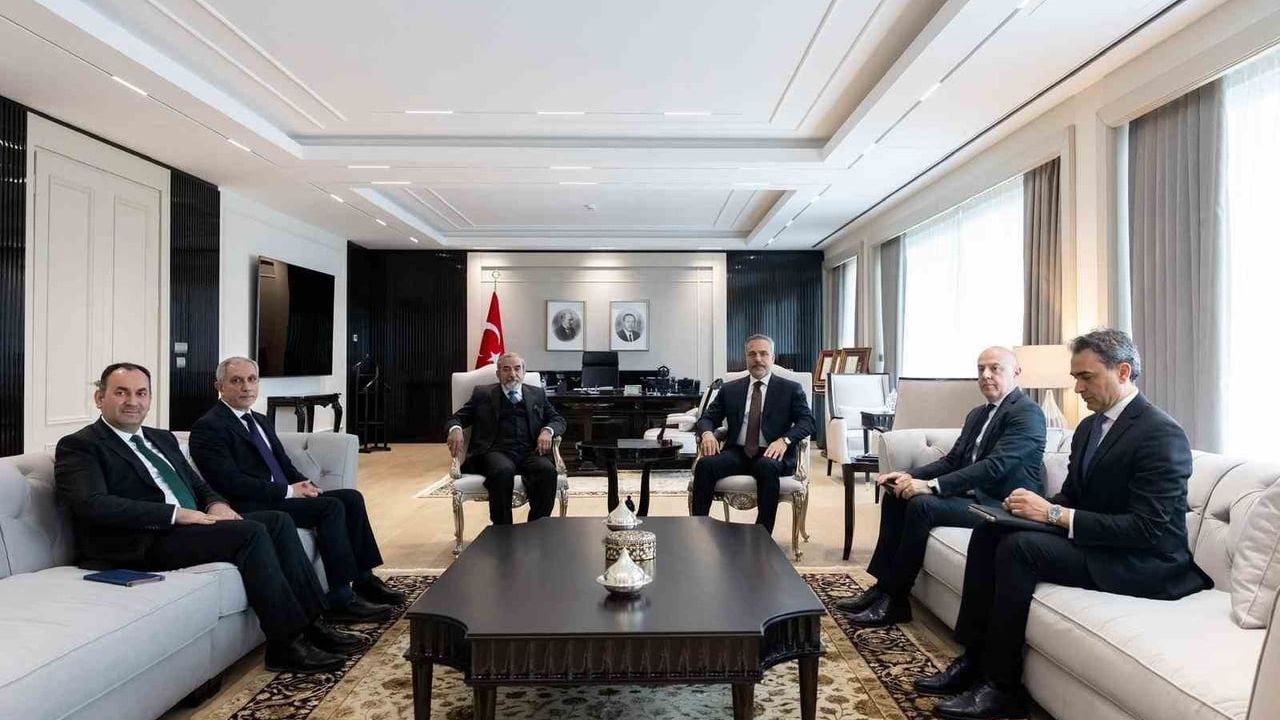 Bakan Hakan Fidan, KİB Genel Sekreteri Selahaddin Bahaddin'i Ankara'da kabul etti