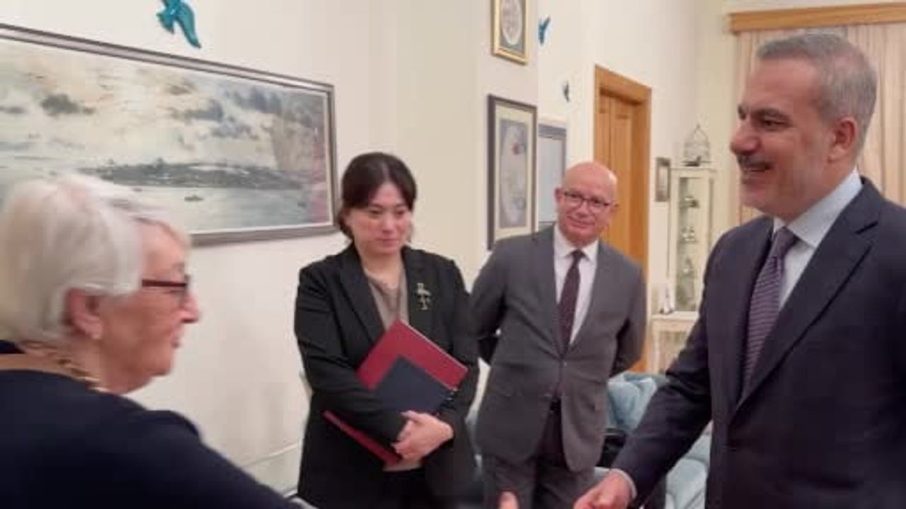 Bakan Hakan Fidan, Vilnius'ta Litvanya'daki Tatar ve Karaim Toplumlarıyla Bir Araya Geldi