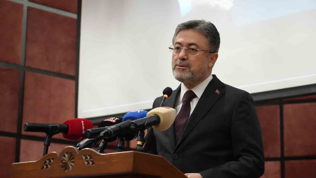 Bakan İbrahim Yumaklı: CHP'li belediyelere su eleştirisi, Kastamonu yatırımları ve sınır güvenliği vurgulandı