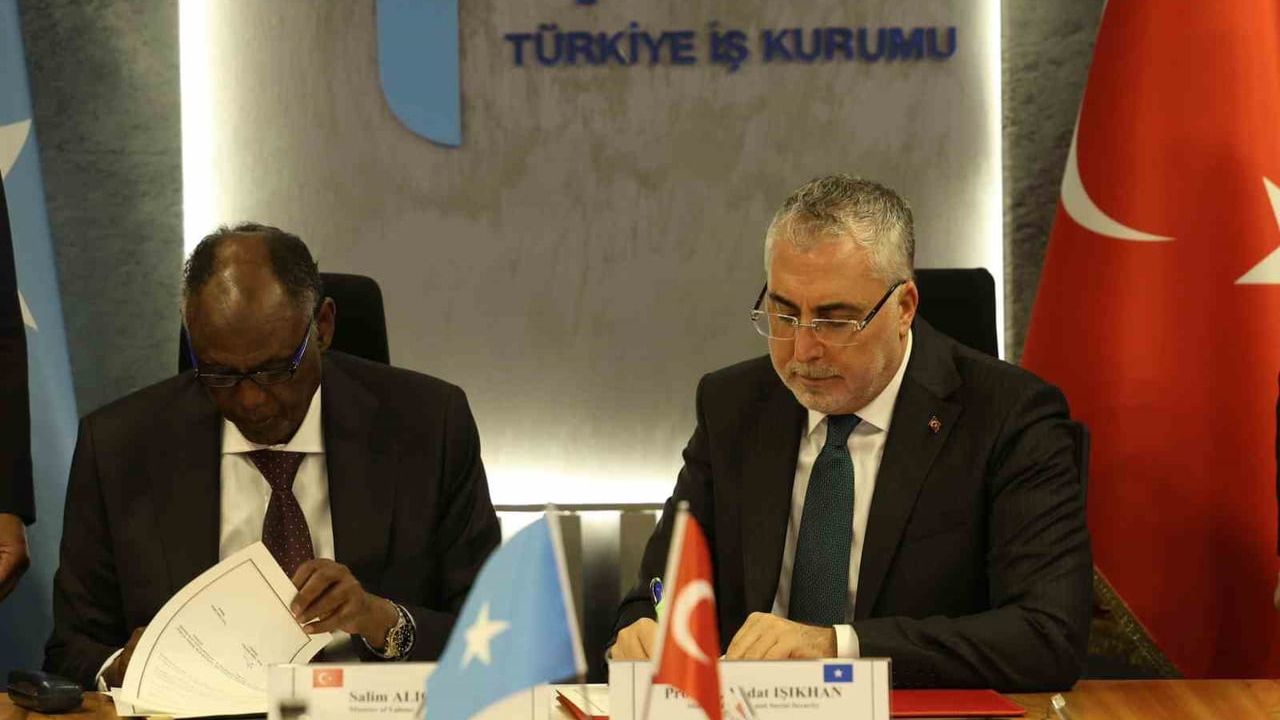 Bakan Işıkhan, Somali Mevkidaşı Salim Alio Ibro ile Türkiye‑Somali Ortak Çalışma Komisyonu Birinci Toplantısını Gerçekleştirdi
