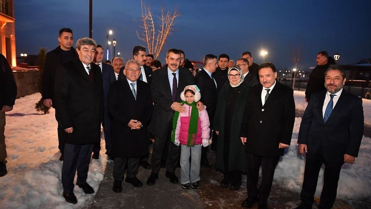 Bakan Tekin'den Kayseri'ye gastronomi övgüsü